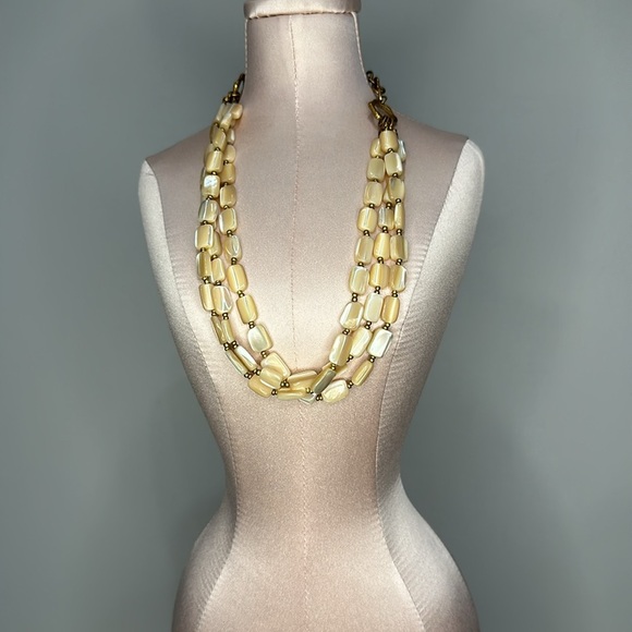 Women’s multi layered necklace with adjustable chain closure - Picture 1 of 4